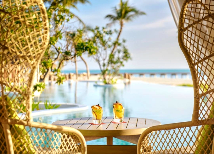 Cowry Club--无限的池畔吧 dining美食的图片集( 各式美酒+小食 ),印度洋三大明珠马尔代夫,肯尼呼拉岛|卡努呼拉 Kanuhura Maldives